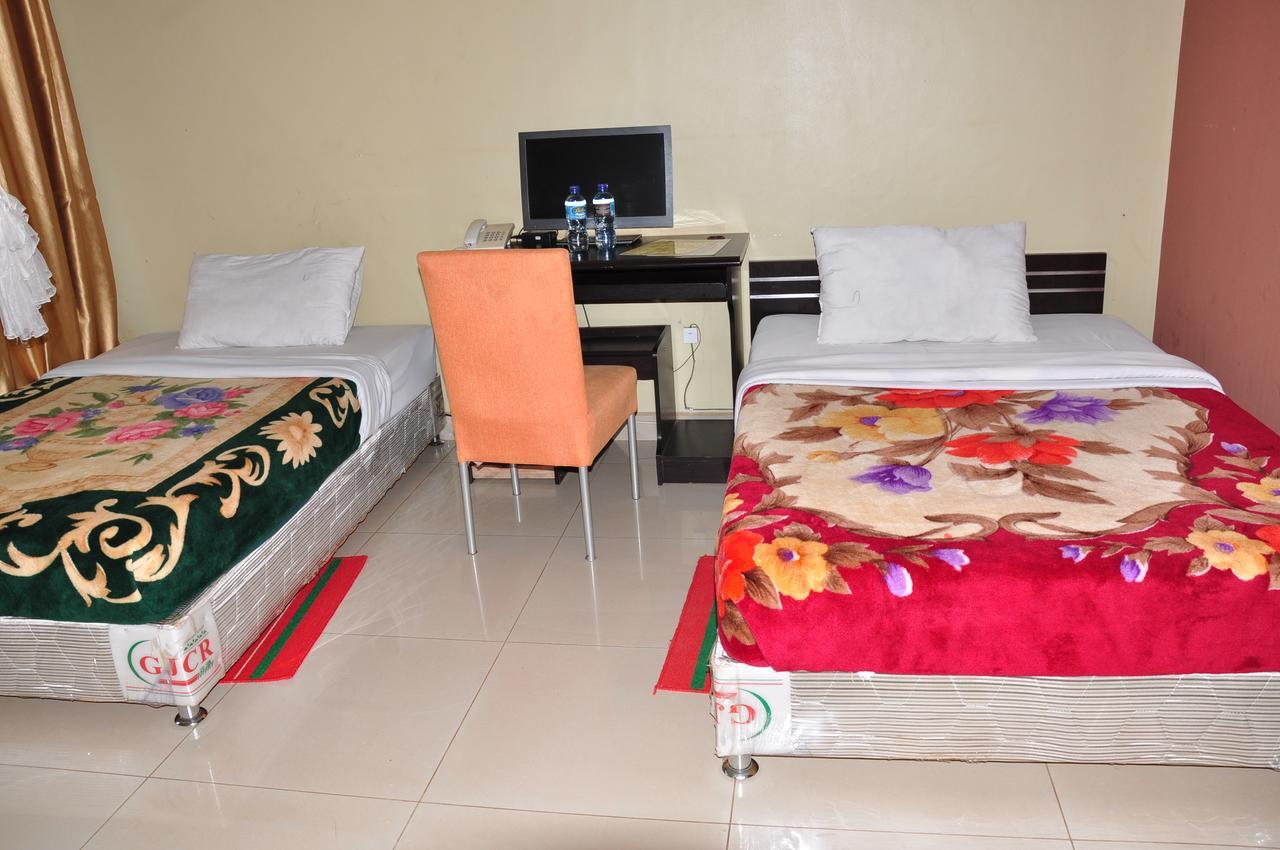Unik Hotel Kireka Экстерьер фото